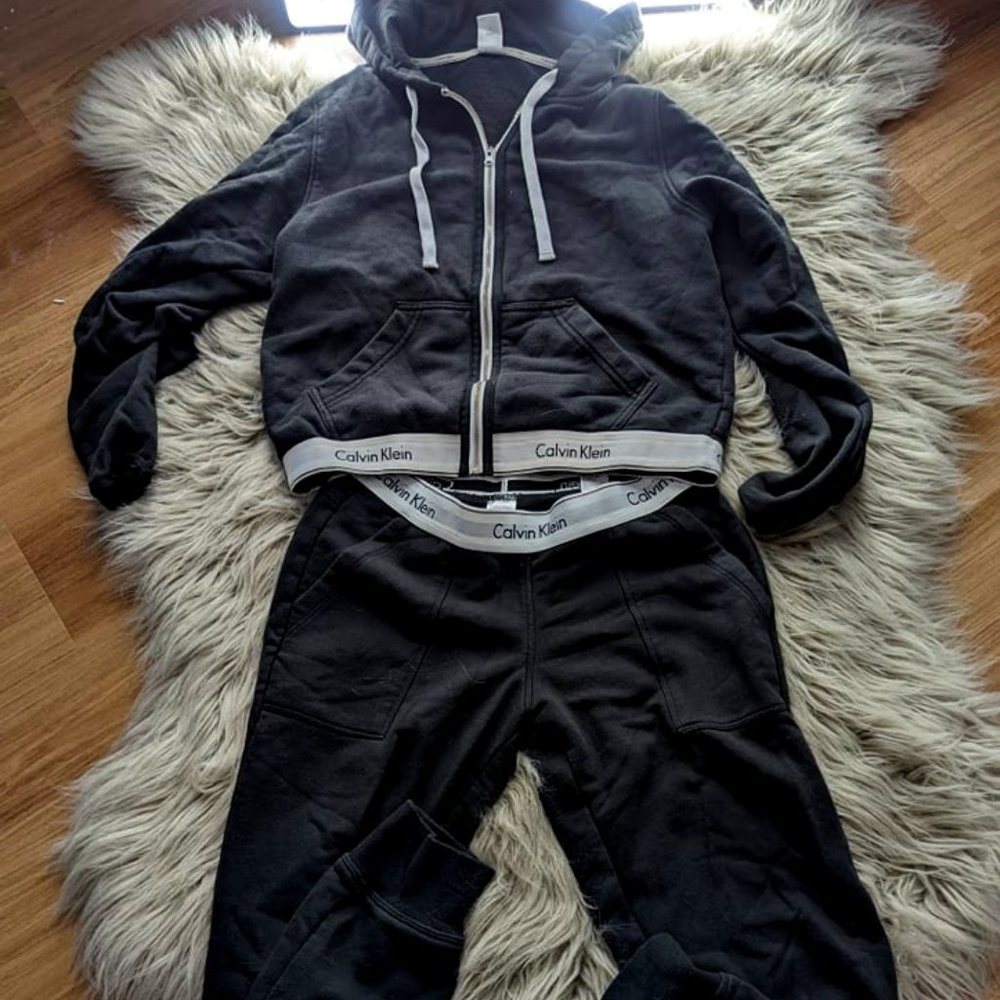 Calvin Klein Jogger Set